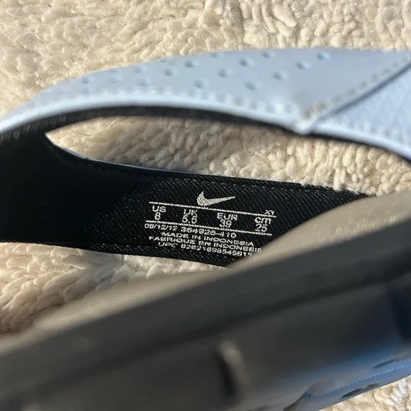 Nike Women’s Comfort Footbed Womens Flip Flops Light Blue, Size 8 (SH01) - Picture 4 of 4